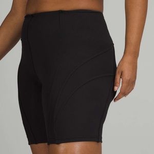 Lululemon Ribbed High-Rise Yoga Short
8”